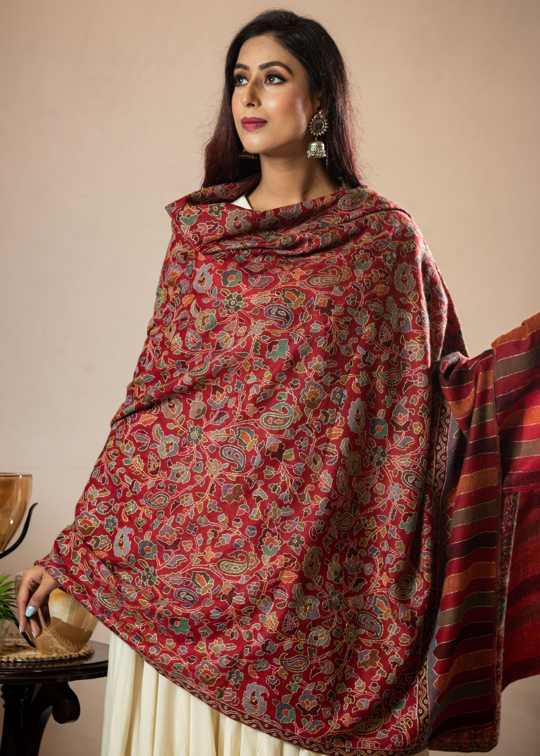 Masudh women's hand embroidery shawl in fine wool, red