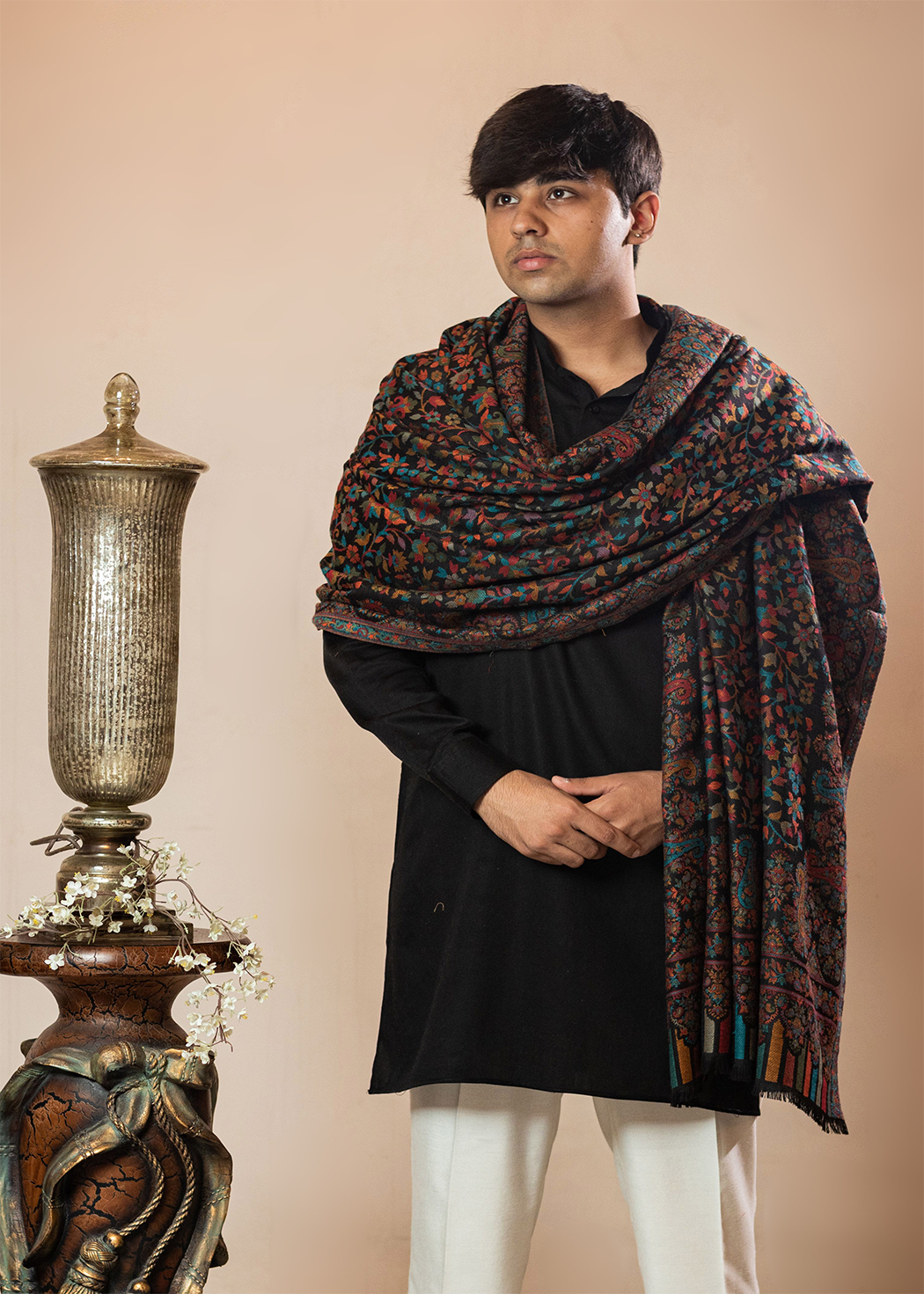 Masudh men's woollen kani shawl, black multicolour