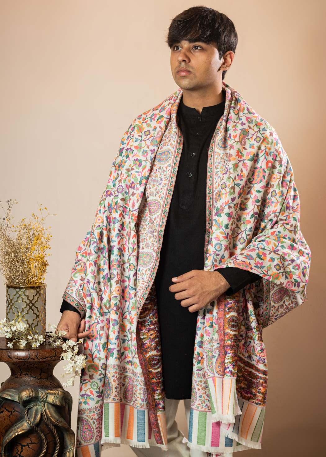 Masudh men's woollen kani shawl, white multicolour